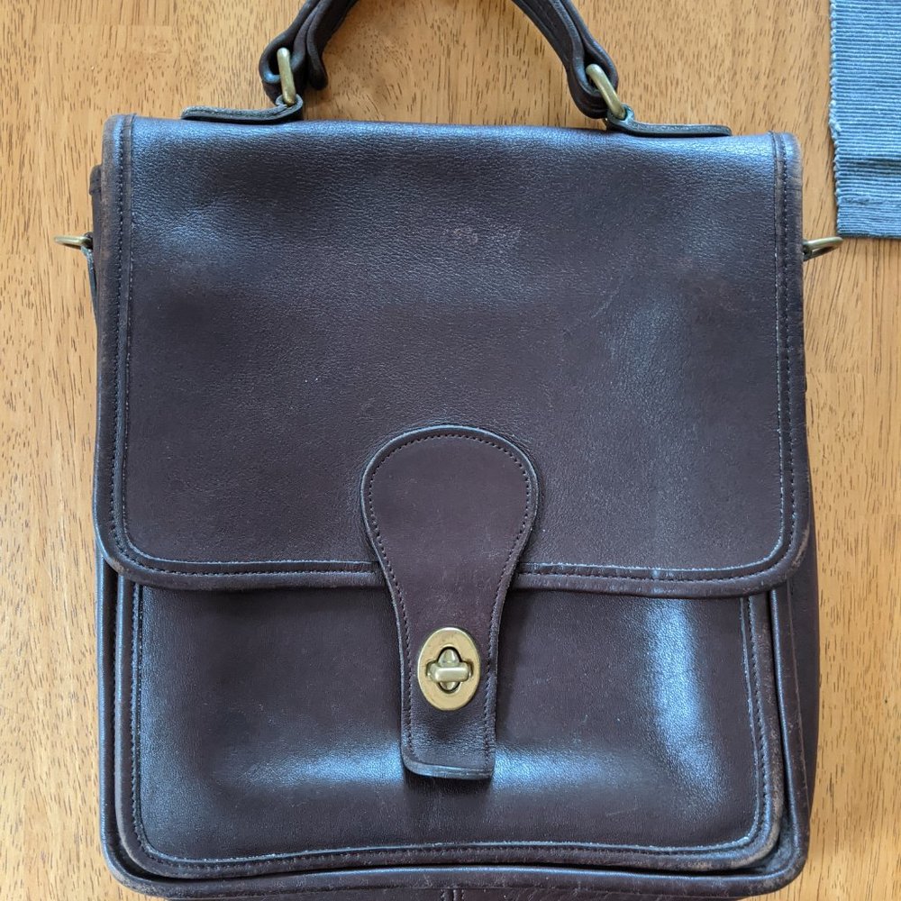 Brown Vintage Coach Station Bag